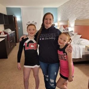 Meet your Posher, Danielle